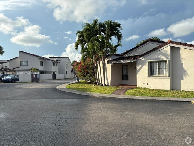 Building Photo - 744 NW 106th Ave Unit B1-1 Rental
