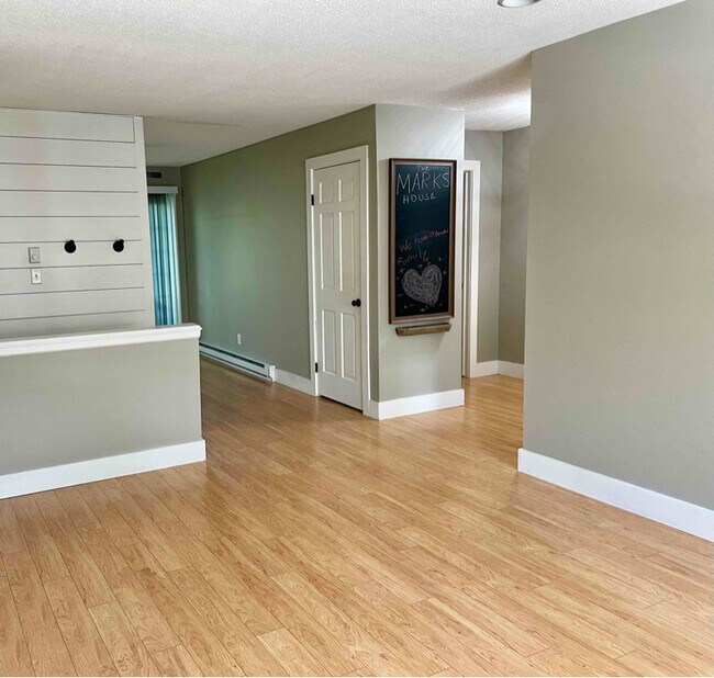 Photo - 234 E Logan St