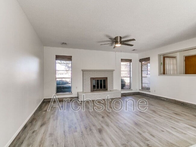 Photo - 4506 NW 26th St