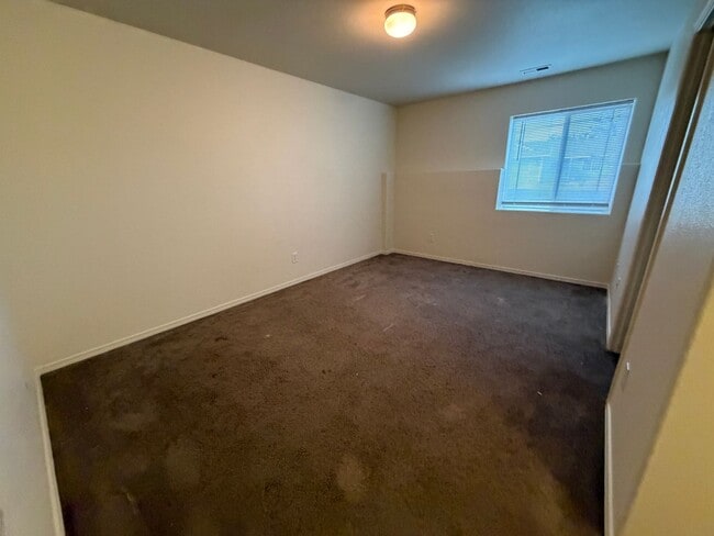 Photo - 3 bed 3.5 bath Townhome available on Rd 68!