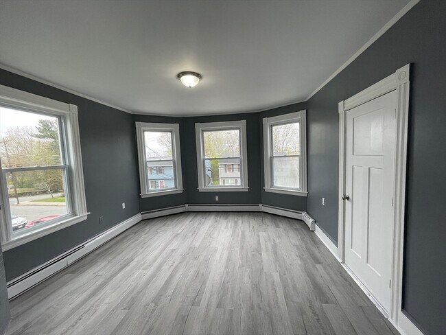 Photo - 121-123-123 High St Unit 2