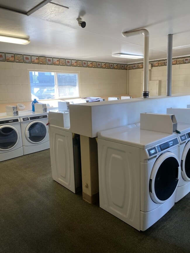 College Park Apartments