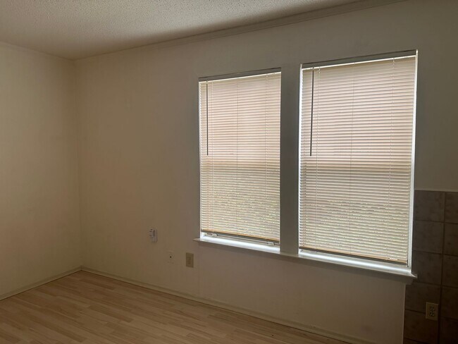 Photo - NEW IN MANAGEMENT - AVAILABLE NOW