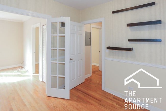 Photo - 628 W Roscoe St Unit 1N