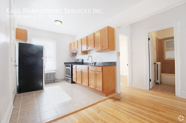 Building Photo - 3057 W Argyle St Unit 3057-3 Rental