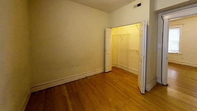 Photo - 1708 W Waveland Ave Unit 3