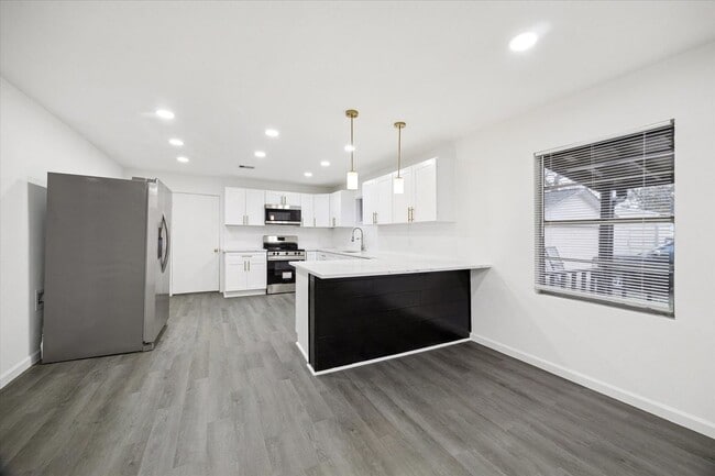 Photo - 1500 Harvard St