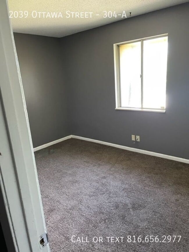 Photo - 2039 Ottawa St Unit 304-A