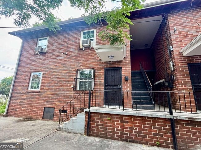 Building Photo - 1048 Washington St SW Unit 2