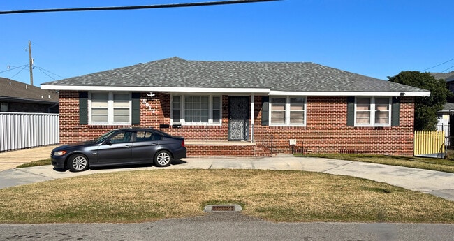 Building Photo - 5017 Soldier St