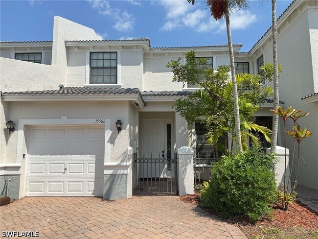 Photo - 15582 Summit Pl Cir