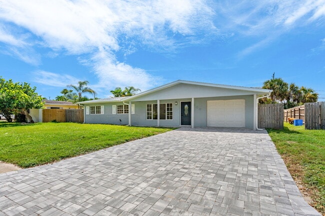 Photo - 406 Laurel St