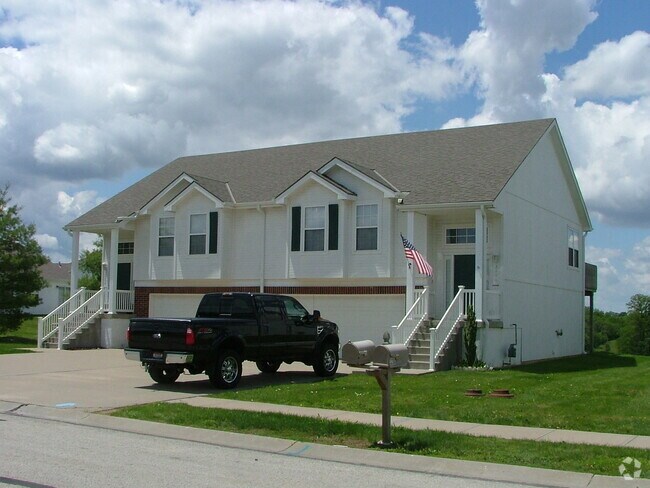 Building Photo - 3120 Eagle Ridge Dr Unit 3120 Rental
