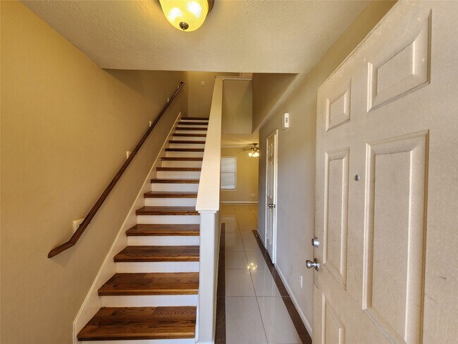 Photo - 11111 Valley Kings Dr