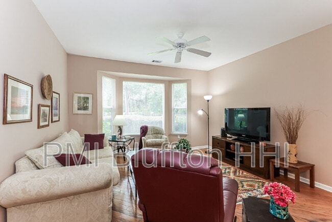 Photo - 10 Raymond Rd