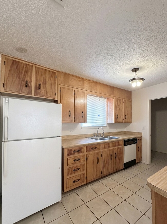Photo - 517 S 61st Ave