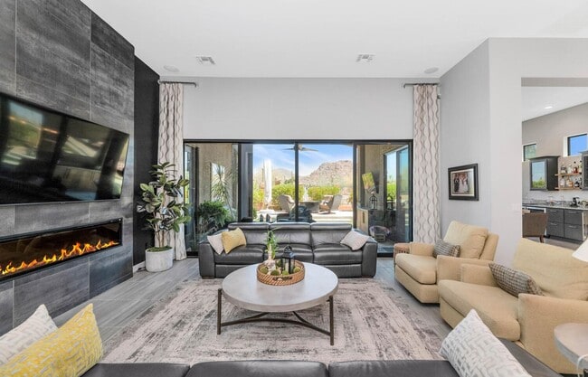 Building Photo - Rates Vary: $6,495 - $9,995 Rental