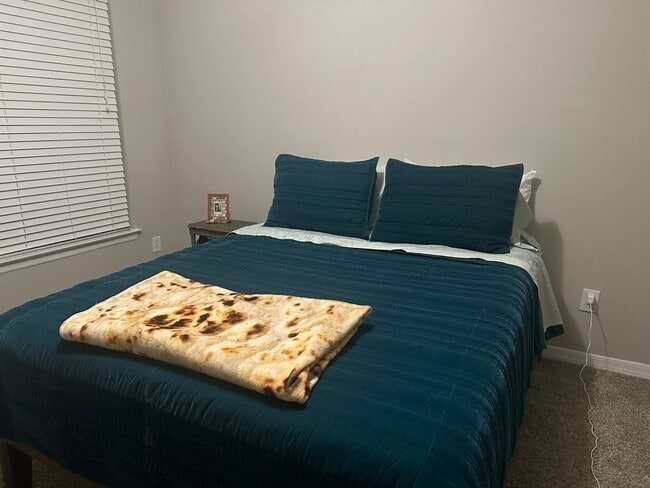 Photo - Quaint 2BR Duplex in Savannah