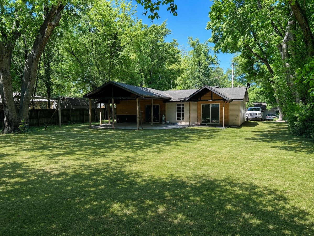 Photo - 3 Bed / 2 Bath home with Single Car Garage in Farmington