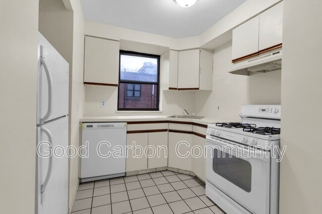 Photo - 1022 Delaware Ave Unit B06