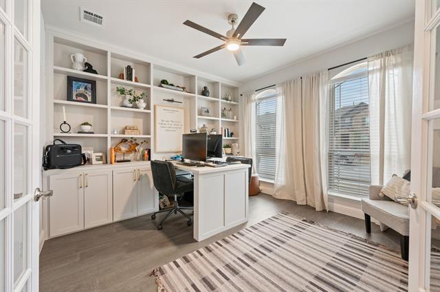 Photo - 811 Ridgehurst Rd