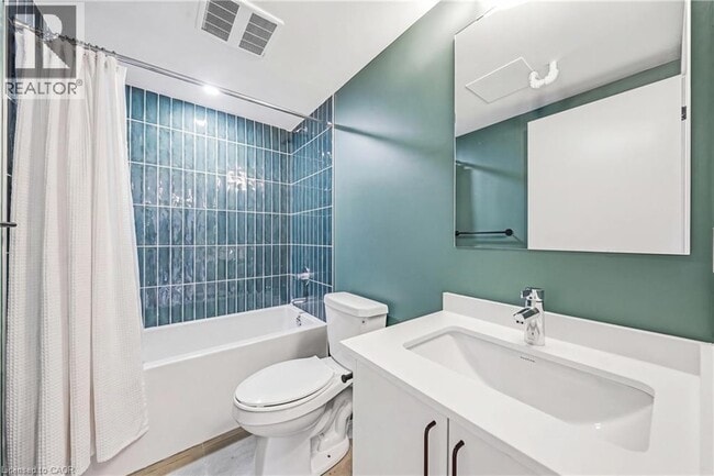 Photo - 325 James St S Unit 104