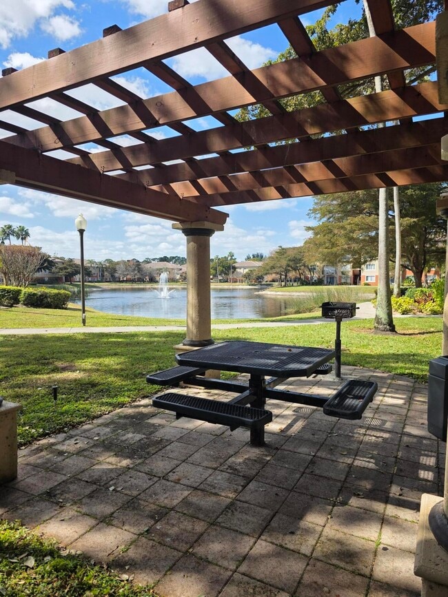 Photo - 4175 N Haverhill Rd Unit 907