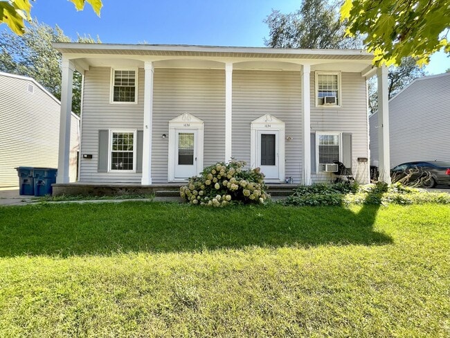 Building Photo - Pennoyer 1634/1636 Unit 1634 Rental
