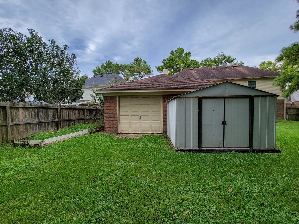 Photo - 17207 Meadow Heights Dr