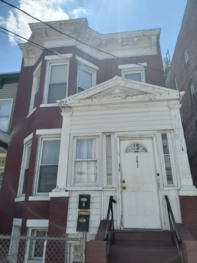 Photo - 202 Delaware Ave Unit 2 (2nd Floor)