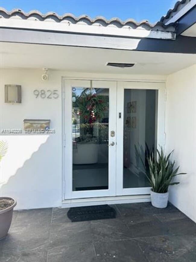 Photo - 9825 Palmetto Club Dr