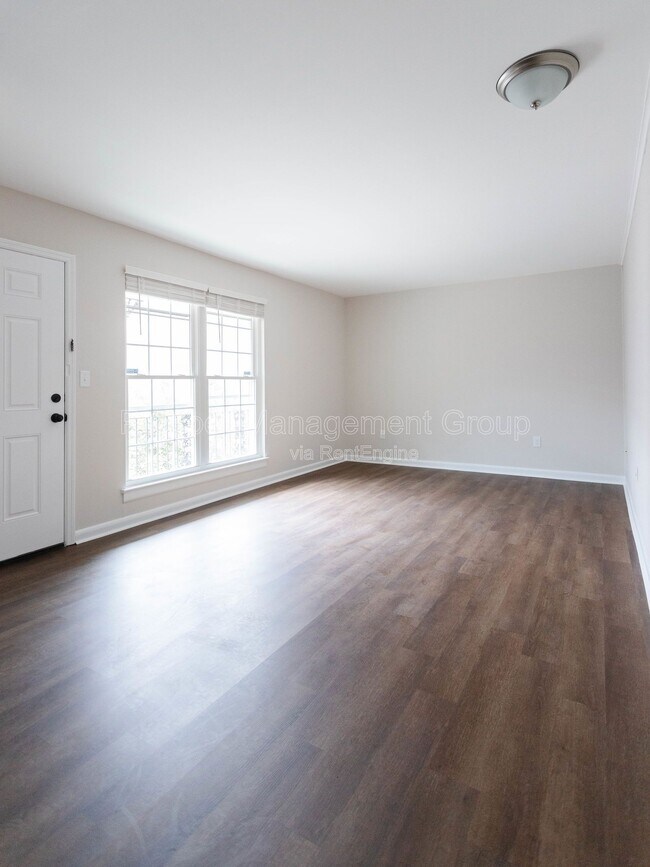 Photo - 867 Colony Dr Unit F104