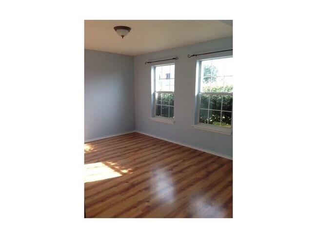 Photo - 120 Rinehardt St