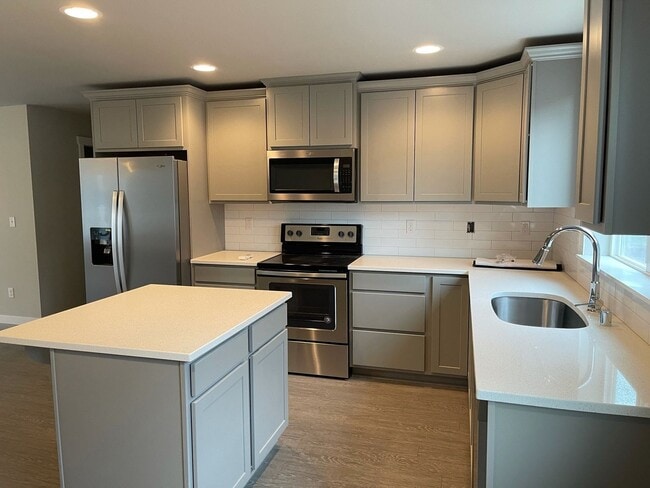 Photo - 211 Jefferson Ave NW