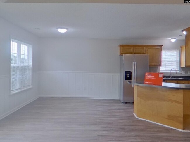 Photo - 608 Cottontail Ct N