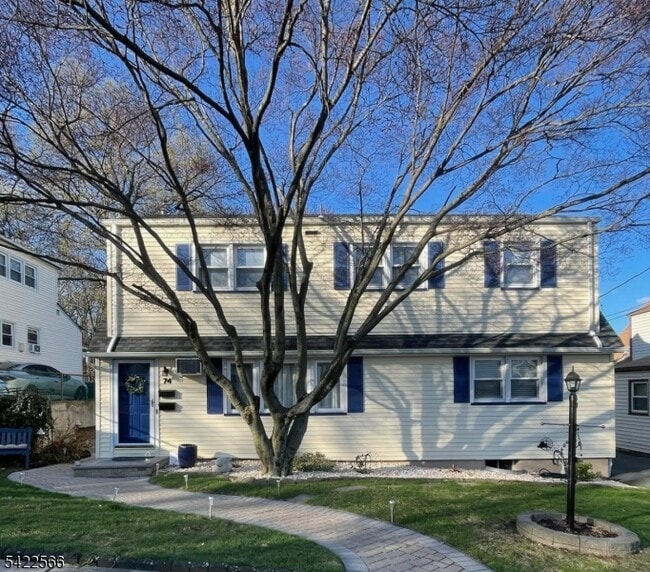 Building Photo - 74 Barbara St