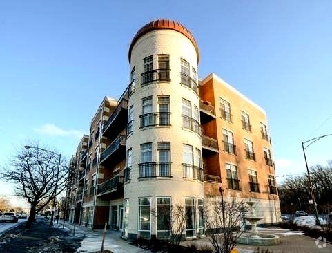 Building Photo - 6425 W Touhy Ave Unit 2C Rental