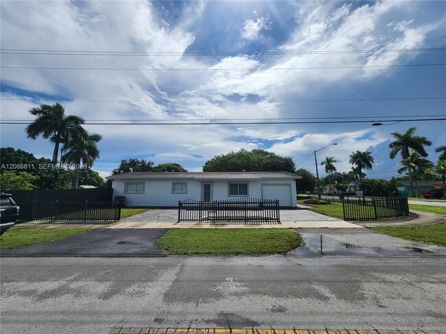 Building Photo - 771 NW 15th St