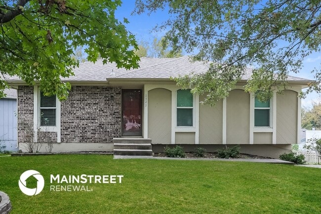 Photo - 1523 NE Westwind Dr