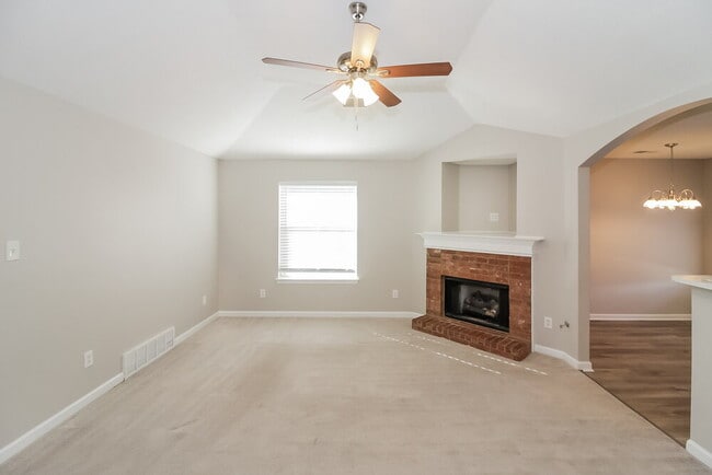 Photo - 1107 Breezy Valley Dr