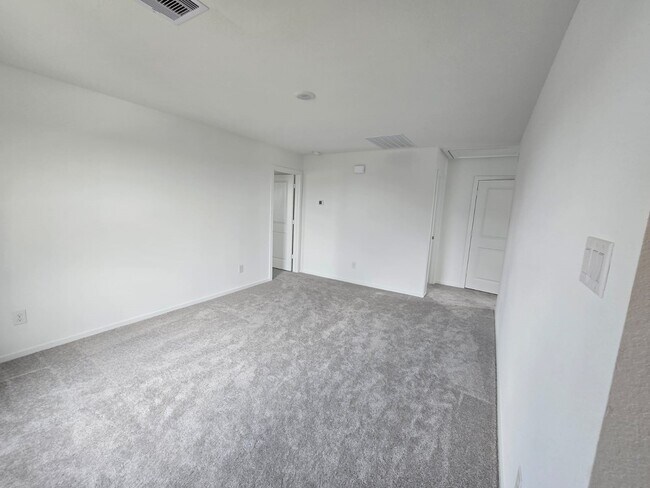 Photo - 26706 Dalmatian Bellflower Dr
