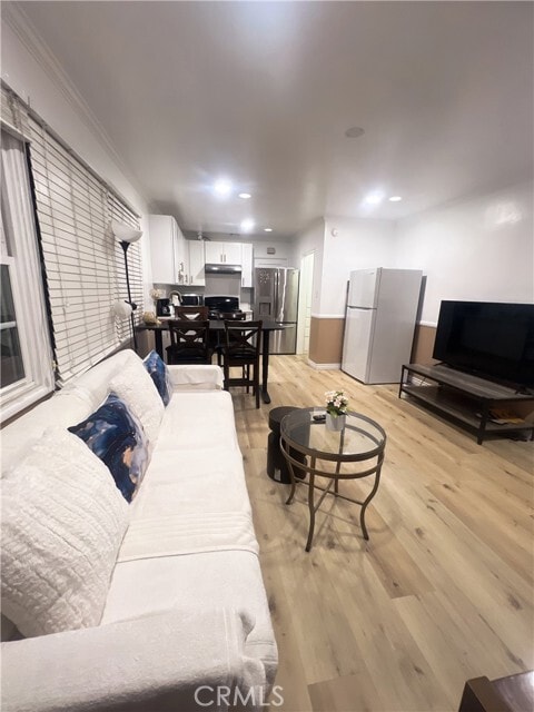 Building Photo - 5522 Farna Ave Rental