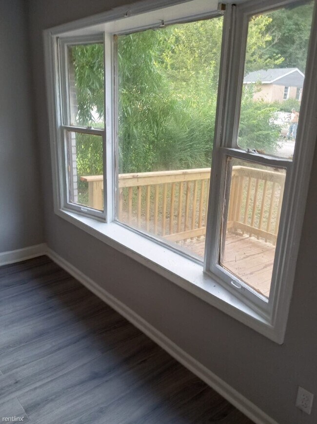 Photo - 3 br, 1 bath House - 18 Lynwood Drive