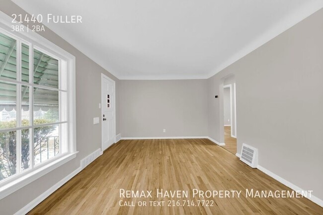 Photo - 21440 Fuller-