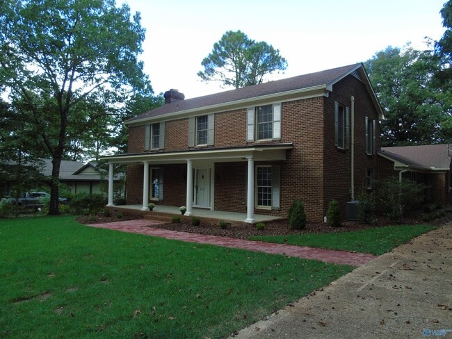 Photo - 3317 Lookout Dr SE