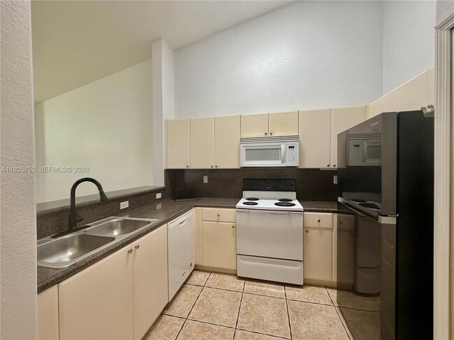 Photo - 1692 SE 29th Ct Unit 201