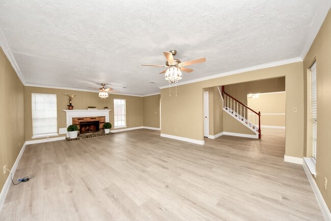 Photo - 1111 Cascade Creek Dr