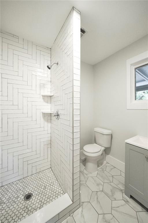 Photo - 206 W 45th St