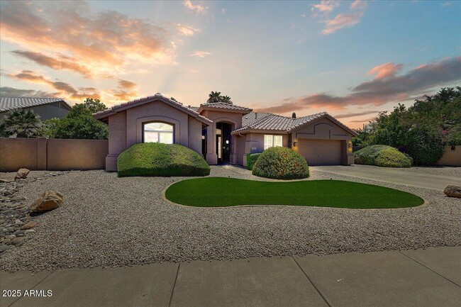 Building Photo - 13383 W Alvarado Dr Rental