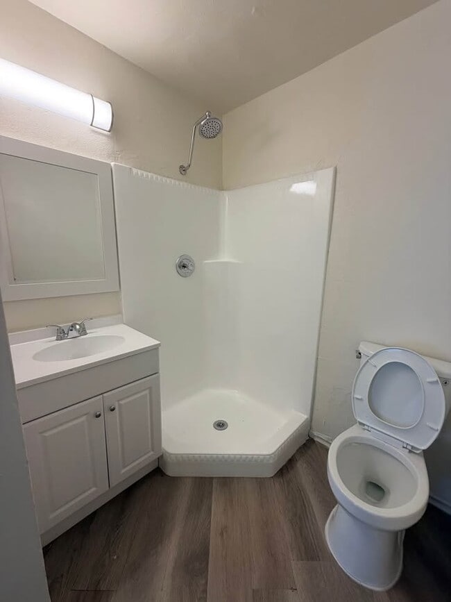 Woodland Pointe Apartments